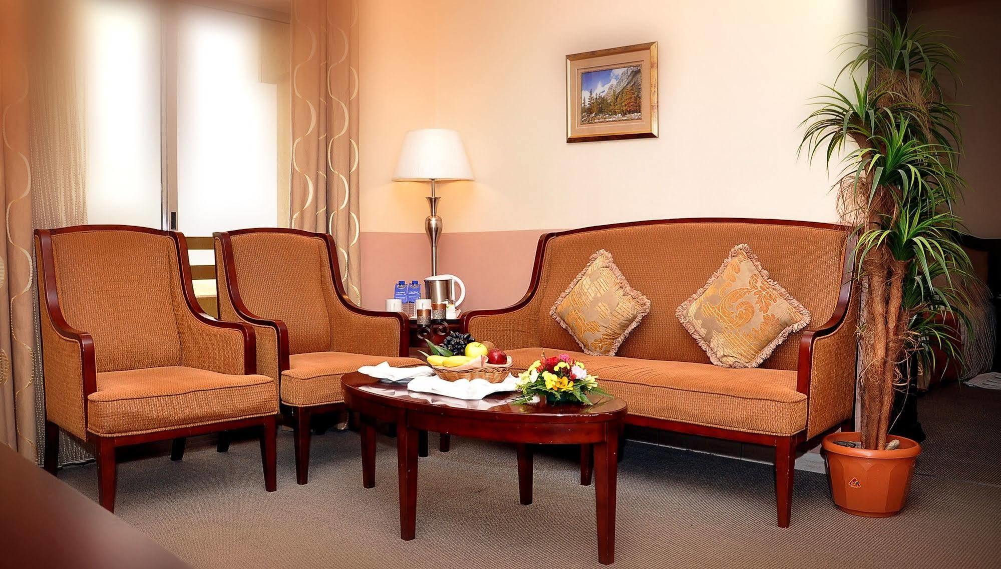 City Hotel Ras al-Khaimah Eksteriør bilde
