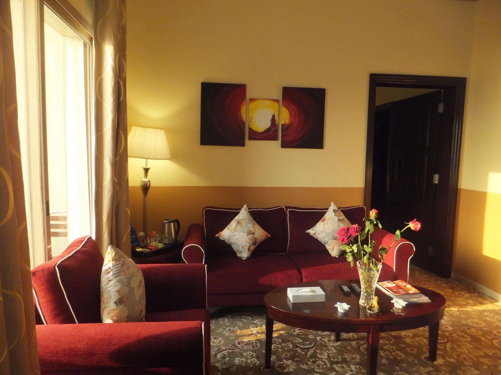 City Hotel Ras al-Khaimah Eksteriør bilde