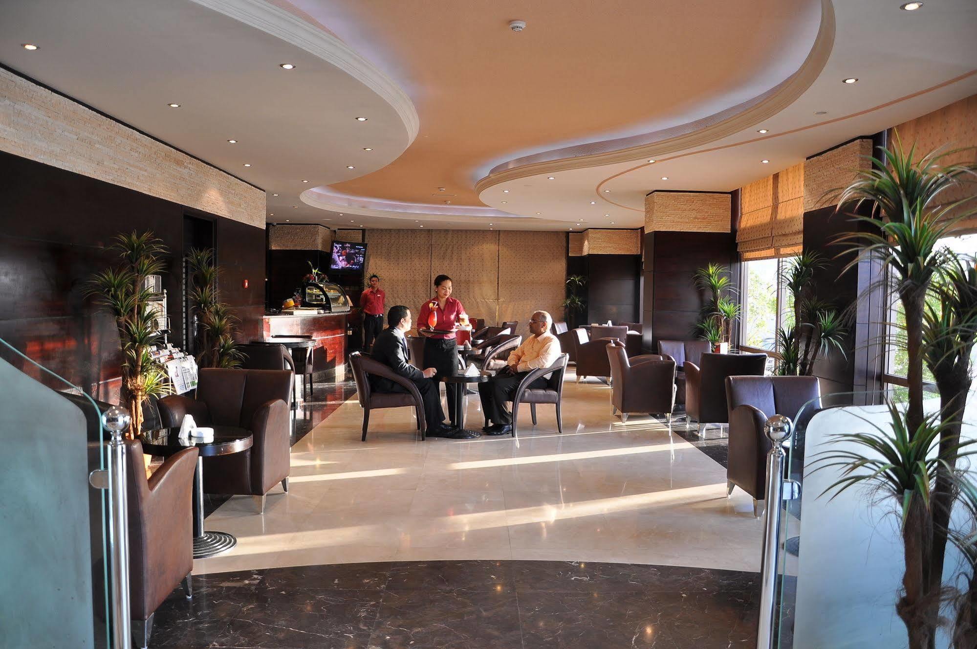 City Hotel Ras al-Khaimah Eksteriør bilde