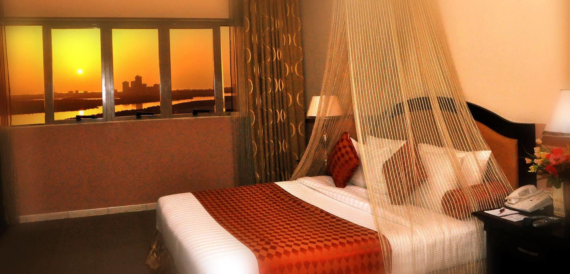 City Hotel Ras al-Khaimah Eksteriør bilde
